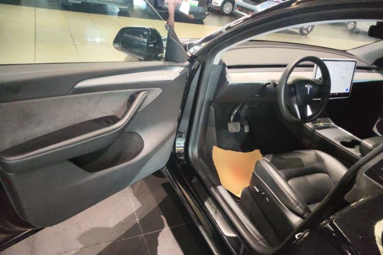 Used Tesla Model Y 2023 Rear-Wheel-Drive Version Driver Seat