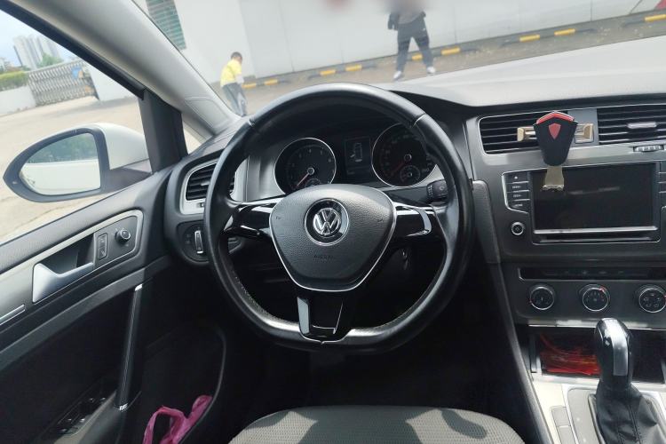 Used Volkswagen Golf 2015 1.4TSI Automatic Comfort Model