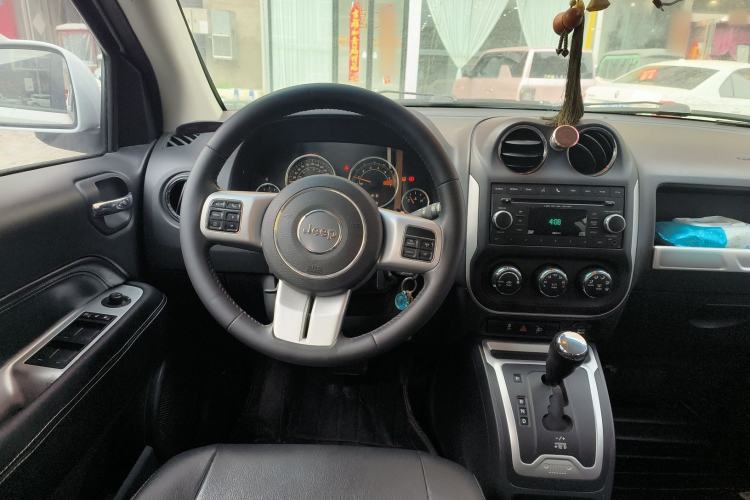 Used Jeep Compass 2014 Revised Version 2.4L Four-Wheel Drive Comfort Edition
