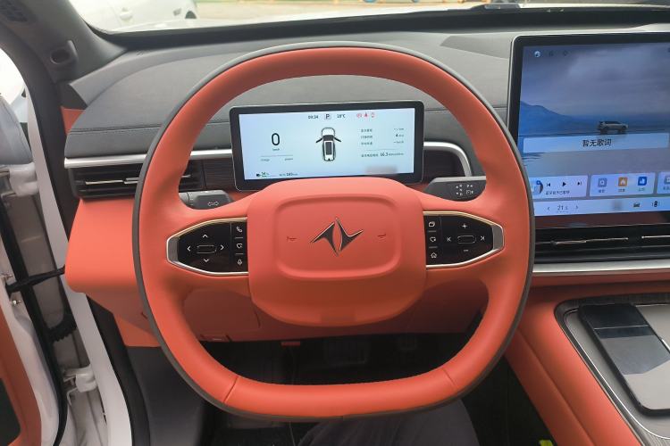 Used Dongfeng eπ eπ008 2024 636Max All-Electric Version 6 Seats Steering Wheel