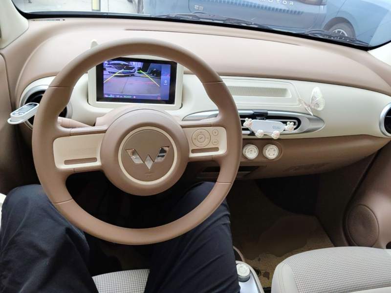 Used Wuling Hongguang MINIEV 2025 Four-Door Version Advanced Edition — 9