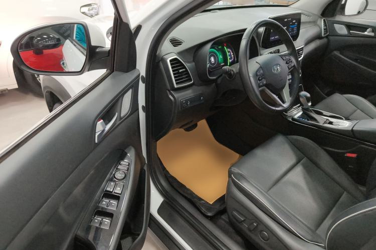 Used Hyundai Tucson 2020 280TGDi Two-Wheel-Drive GLS Fashion Edition China VI Standard