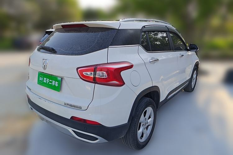 Used Baojun 510 2017 1.5L Manual Fashion Model
