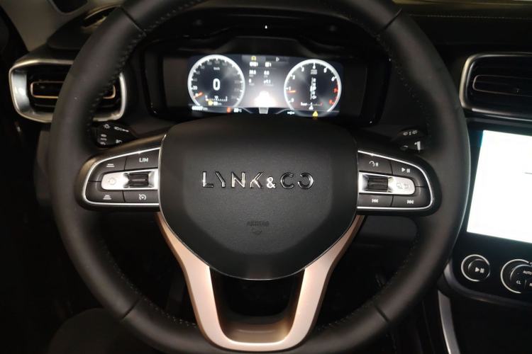 Used Lynk & Co 01 2017 2.0T Two-Wheel Drive Pro Edition
