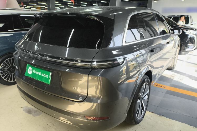 Used Li Auto L7 2024 Pro Model Rear Right 45 Deg