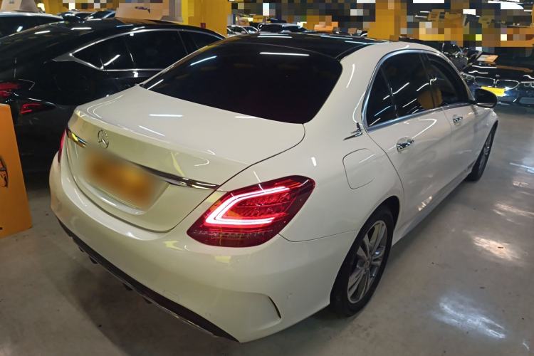 Used Mercedes-Benz C-Class 2021 C 200 L Fashion Edition Sport Version Rear Right 45 Deg