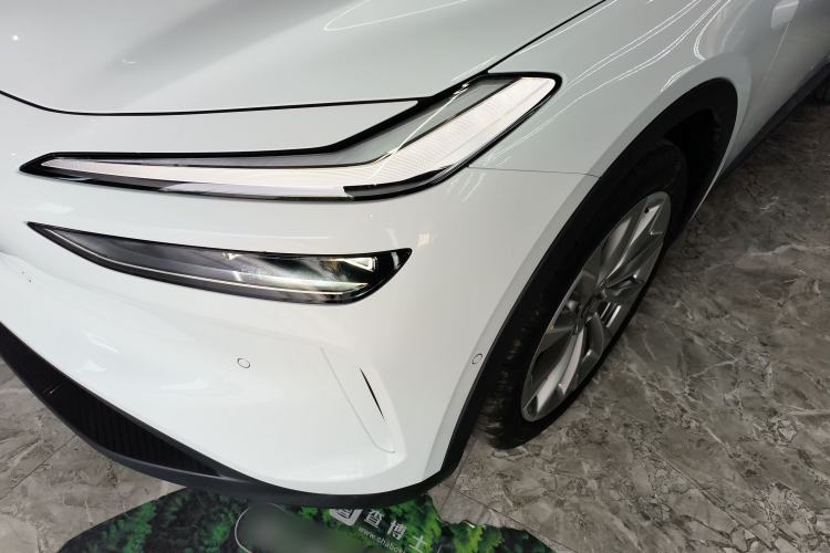 Used ONVO L60 2025 Model—60 kWh Rear-Wheel-Drive Version Left Front Headlight