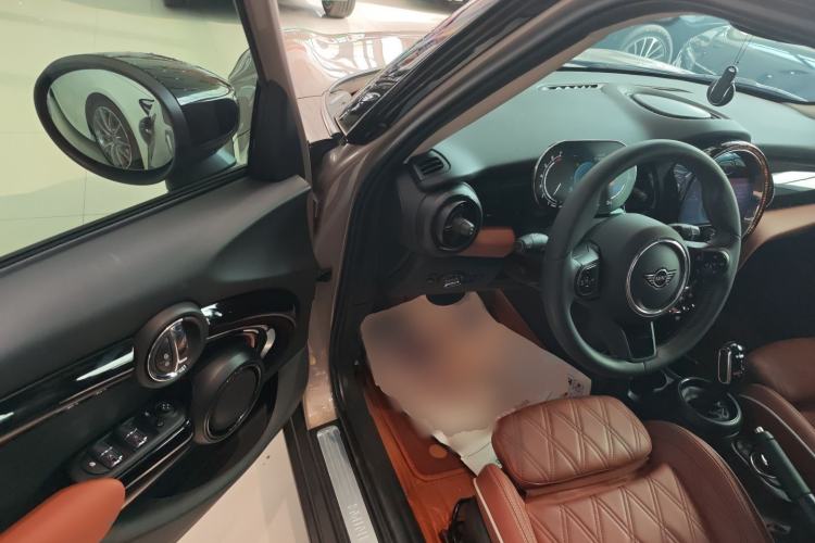 Used MINI 2022 1.5T COOPER Five-Door Edition The Coopers Commemorative Version
