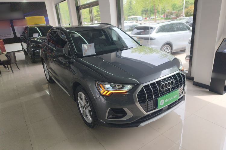 Used Audi Q3 2021 35 TFSI Fashionable and Elegant Model Front Right 45 Deg