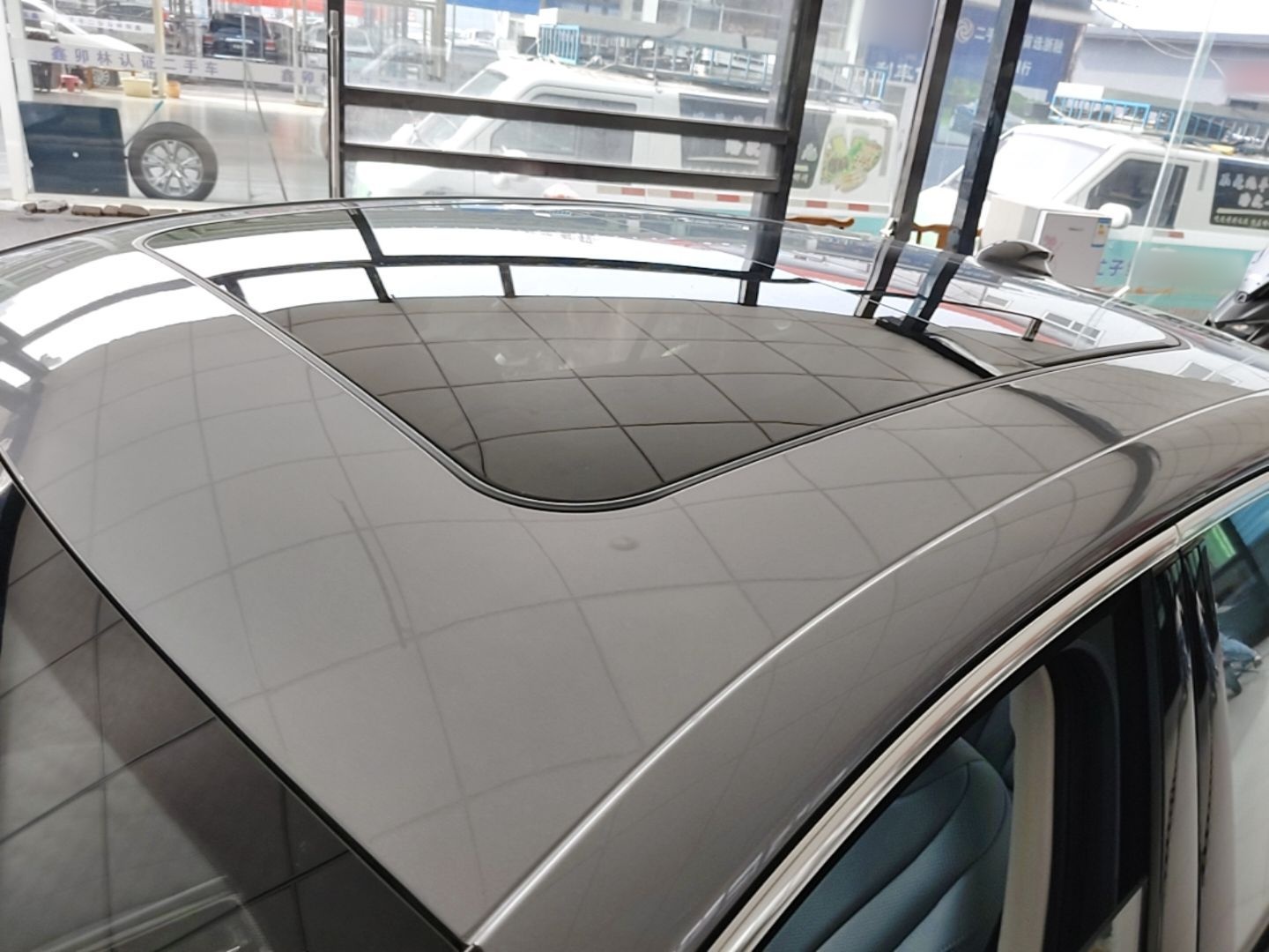 Hongqi H5 PHEV 2025 170 Super Hybrid Version — снимка 7