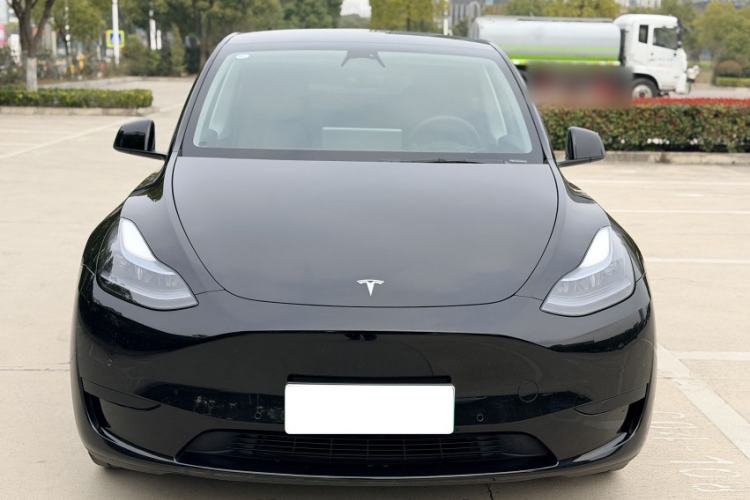 Used Tesla Model Y 2023 Rear-Wheel-Drive Version