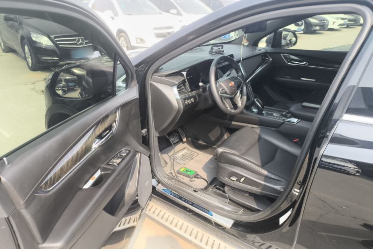 Used Cadillac XT5 2018 28E Four-Wheel Drive Tech Version
