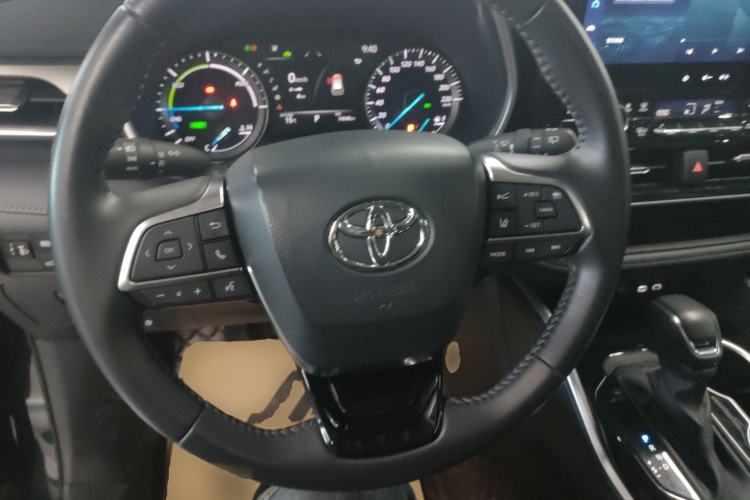 Used Toyota Highlander 2023 2.5L Smart Electric Hybrid Dual-Engine Four-Wheel Drive Prestige Version – 7 Seats
