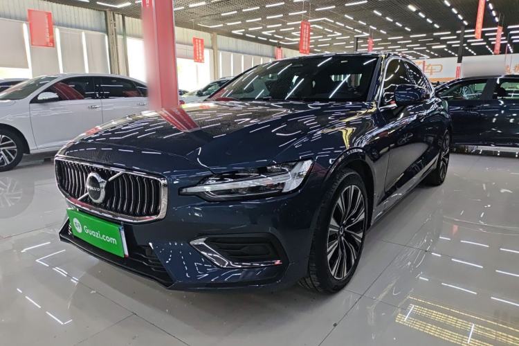 Used Volvo S60 2023 B4 Zhiyuan Luxury Edition