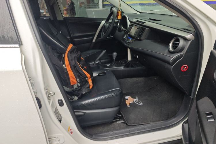 Used Toyota RAV4 2016 2.0L CVT Two-Wheel Drive Fashion Edition China V Standard