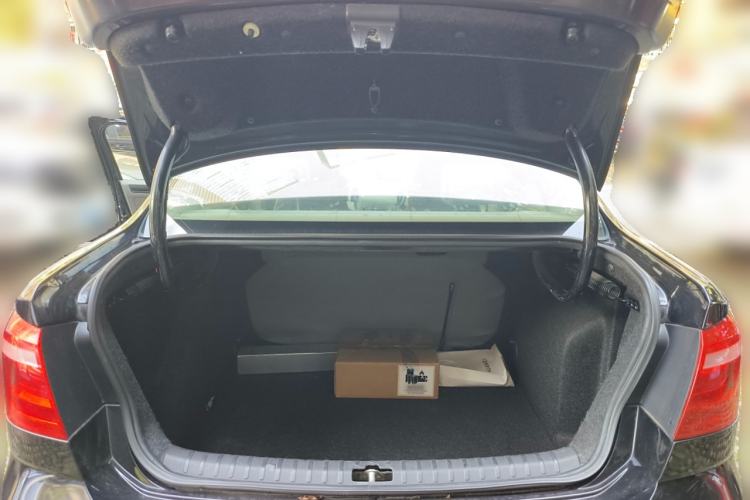 Used Volkswagen Bora 2014 1.6L Manual Fashion Edition
