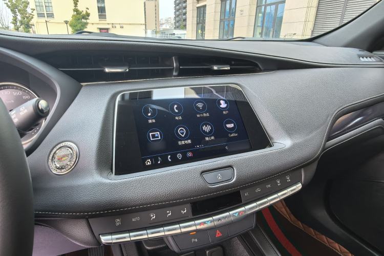 Used Cadillac XT4 2022 28T Two-Wheel Drive Fashion Edition Interior 9