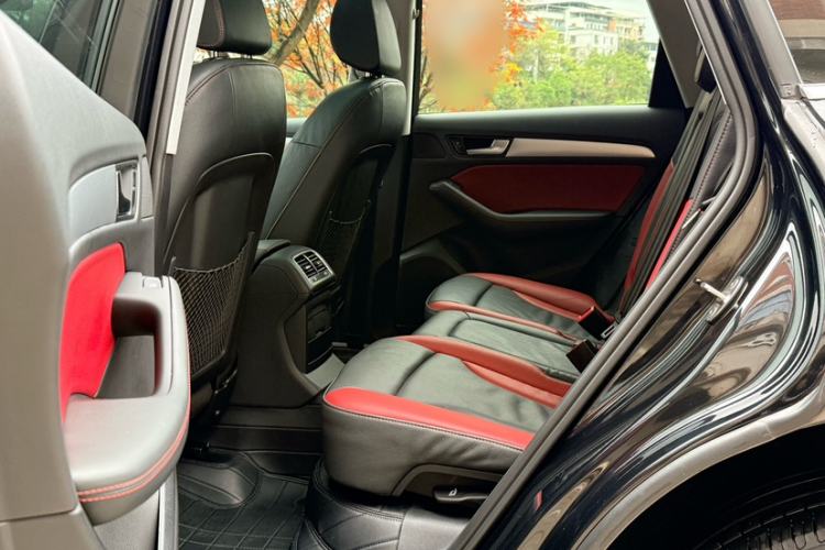 Used Audi Q5 2017 Plus 40 TFSI Technology Model Interior 6