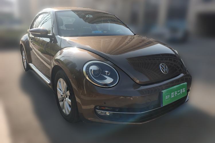 Used Volkswagen Beetle 2014 1.2TSI Fashion Edition Front Right 45 Deg