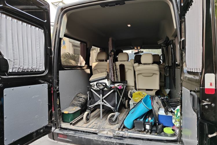 Used SAIC MAXUS Xintu V80 2021 2.0T AMT Classic Aoyuntong Short Wheelbase Mid-Roof 5/6-Seater
