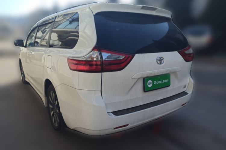 Used Toyota SIENNA 