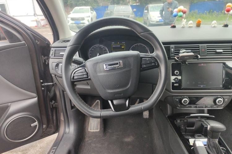 Used Qoros 3 2016 Sedan 1.6T Automatic ZhiZhen Model