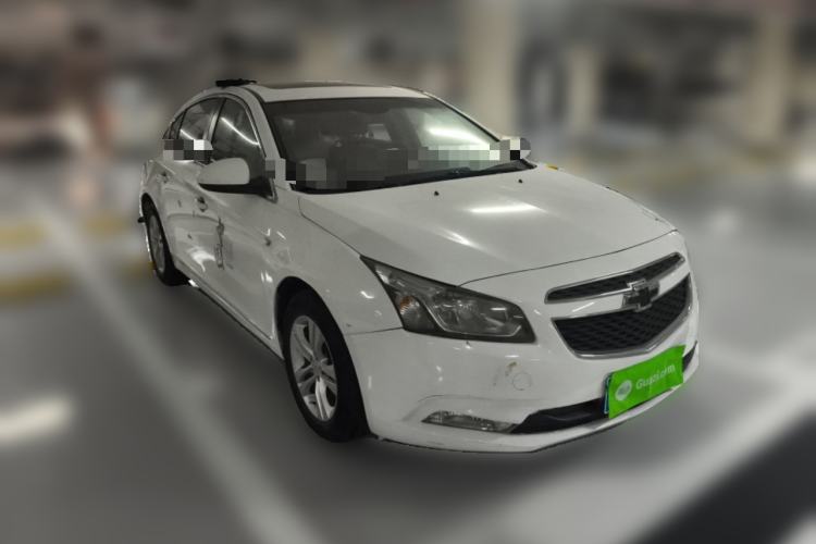 Used Chevrolet Cruze 2015 1.5L Classic SE AT Front Right 45 Deg