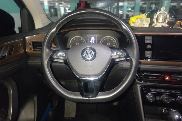 Used Volkswagen Tharu 2019 280TSI Two-Wheel Drive Luxury Version China VI Standard