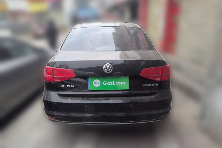 Used Volkswagen Sagitar 2015 1.6L Manual Comfort Model