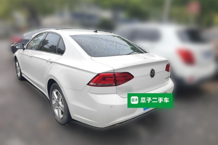 Used Volkswagen Lamando 2017 230TSI DSG Fashion Edition Rear Left 45 Deg