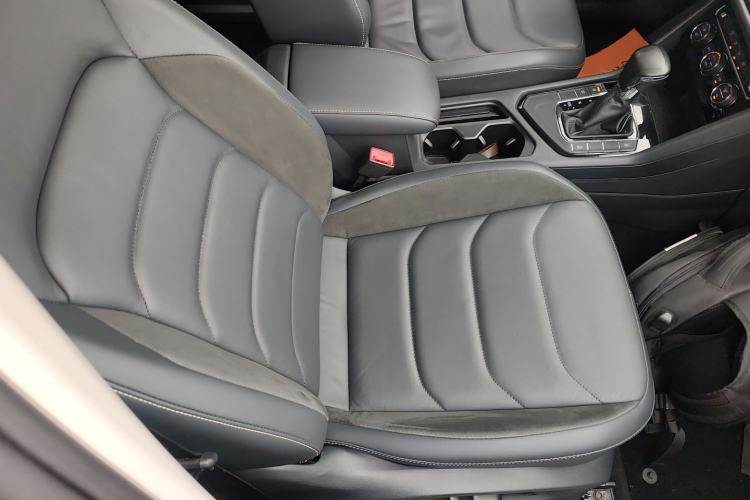 Used Volkswagen Tiguan L 2019 Updated Version 330TSI Automatic Two-Wheel Drive Panoramic Comfort Edition China VI Standard