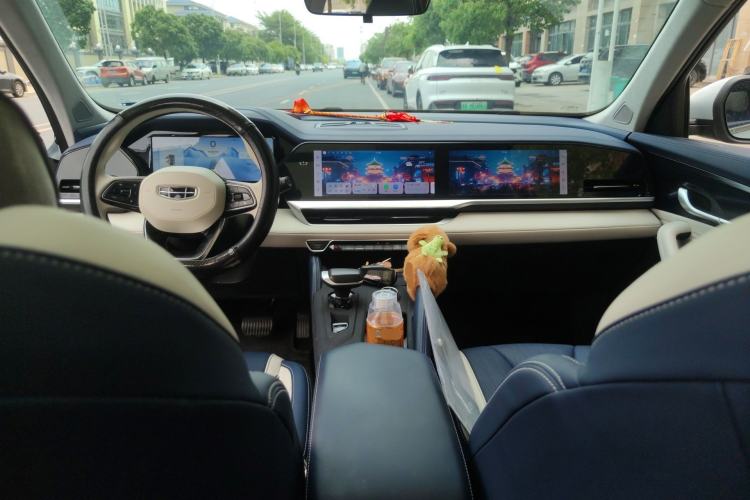 Used Geely Auto Monjaro L 2022 1.5T Leishen Hi·F Plug-in Hybrid Super Xun Center Console