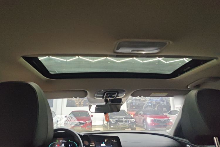 Used Hyundai Elantra 2023 1.5L CVT LUX Prestige Edition
