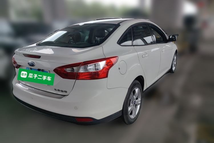 Used Ford Focus 2012 Sedan 1.6L Automatic Fashion Edition

