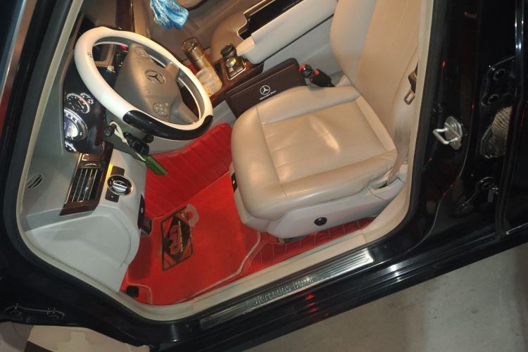 Used Mercedes-Benz E-Class 2011 E 300 L Elegant Model