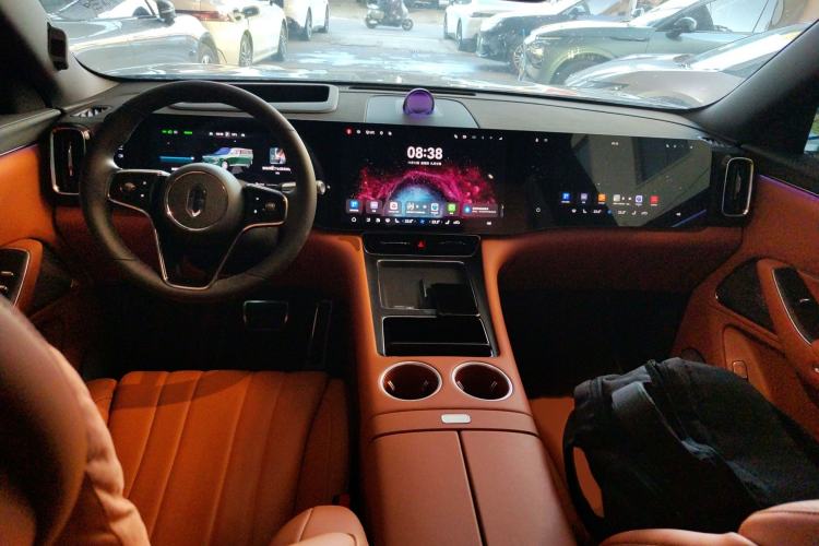 Used Hima AITO M8 2025 Extended-Range Max Version 37 kWh 6-Seater