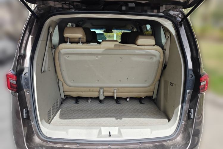 Used Buick GL8 2023 Land Executive Class Smart Enjoyment Model