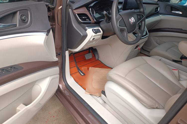 Used Buick GL8 2021 Land Cruiser Executive Class 652T Comfort Model
