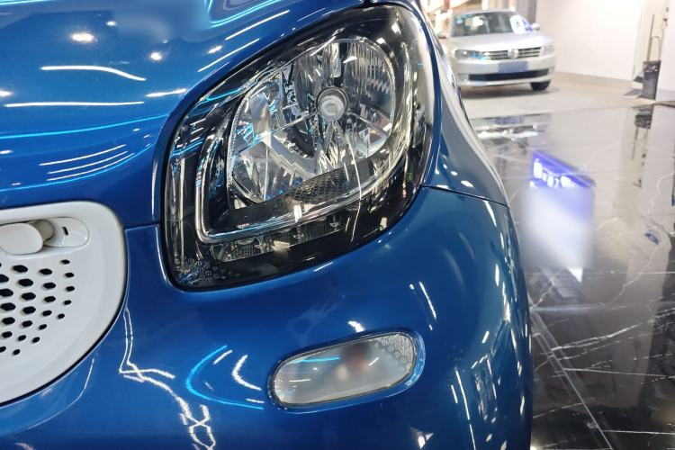 Used smart fortwo 2019 0.9T 66kW Hardtop Wind Power Edition China VI Left Front Headlight