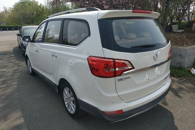 Used Baojun 730 2016 1.5L Manual Comfort Version 7 Seats China V Emission Standard Exterior 2