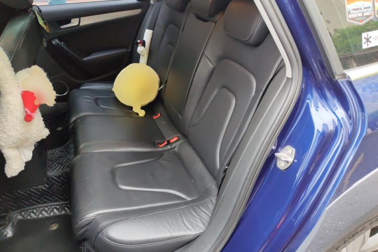 Used Audi A4 2014 40 TFSI allroad quattro plus version Left Rear Seat