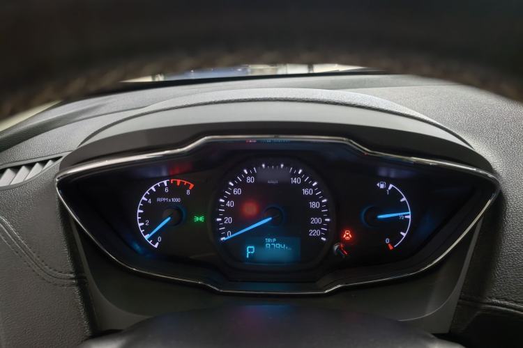 Used Ford Escort 2015 1.5L Automatic Fashion Model
