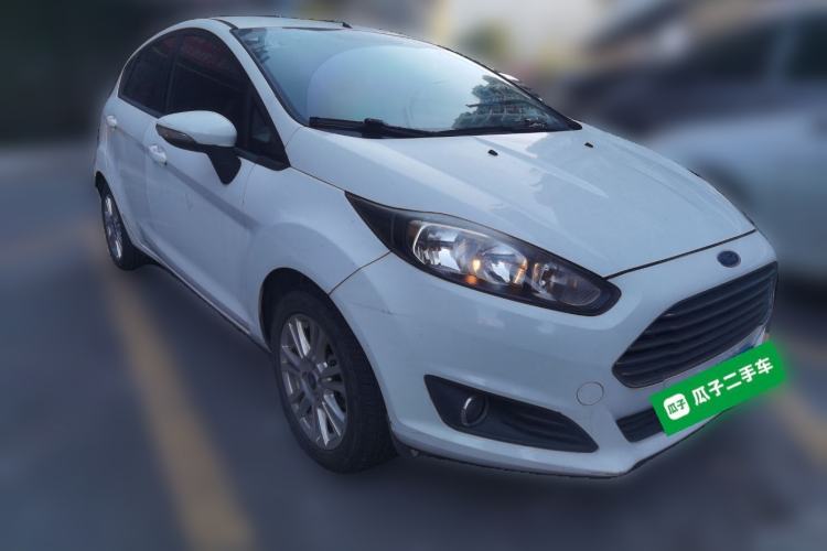 Used Ford Fiesta 2013 Hatchback 1.5L Automatic Fashion Edition Front Right 45 Deg