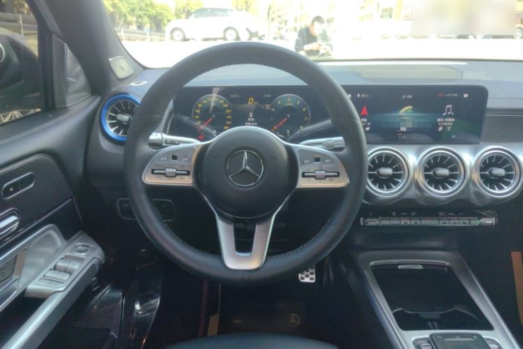 Used Mercedes-Benz GLB 2021 GLB 200 Fashion Model