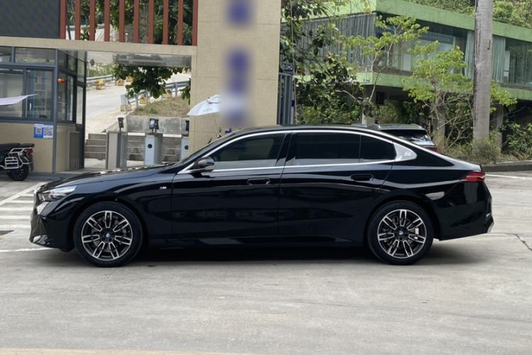 Used BMW 5 Series 2025 525Li M Sport Package
