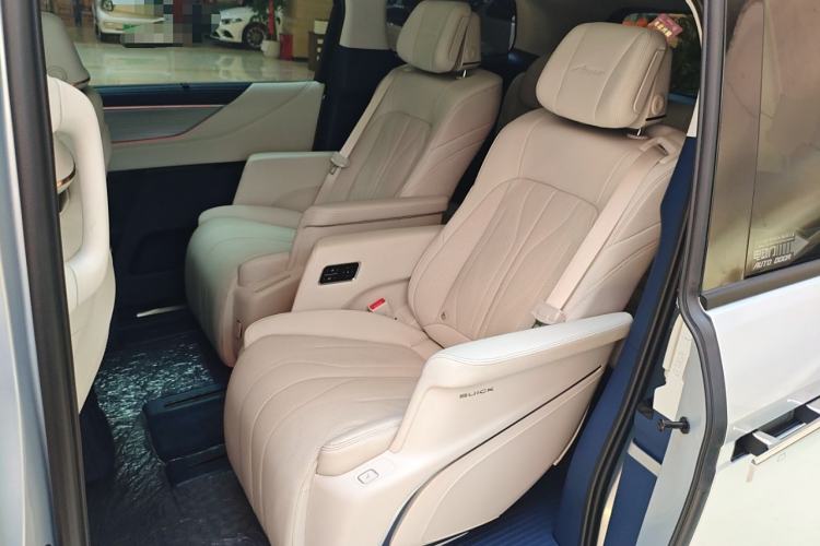 Used Buick GL8 New Energy 2024 Lu Zun Luxury Edition 7-Seater