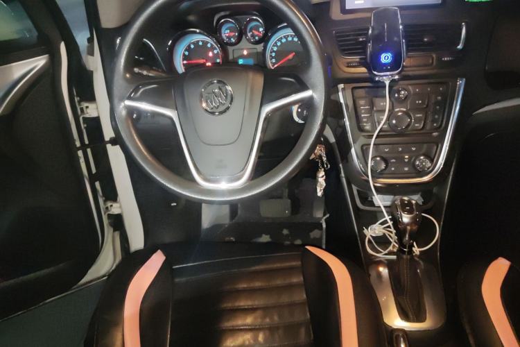 Used Buick Encore 2014 1.4T Automatic Two-Wheel Drive Urban Elite Model Steering Wheel