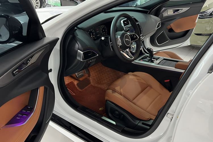 Used Jaguar XEL 2025 2.0T 250 PS R-DYNAMIC 90th Anniversary Edition