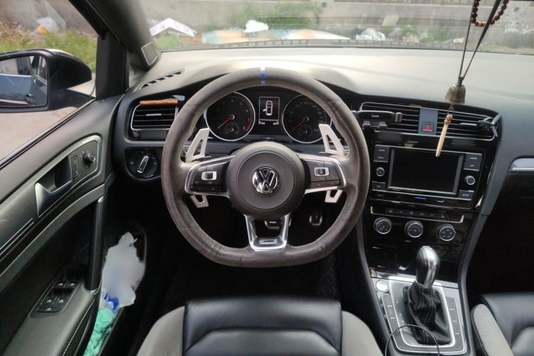 Used Volkswagen Golf 2018 280TSI Automatic R-Line Model Steering Wheel