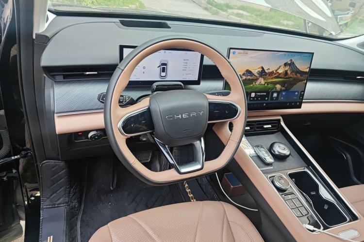 Used Chery Tiggo 8 L 2024 2.0T Two-Wheel Drive Prestige Version 5 Seats
